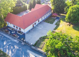 Tolnay Kúria és Vendégház